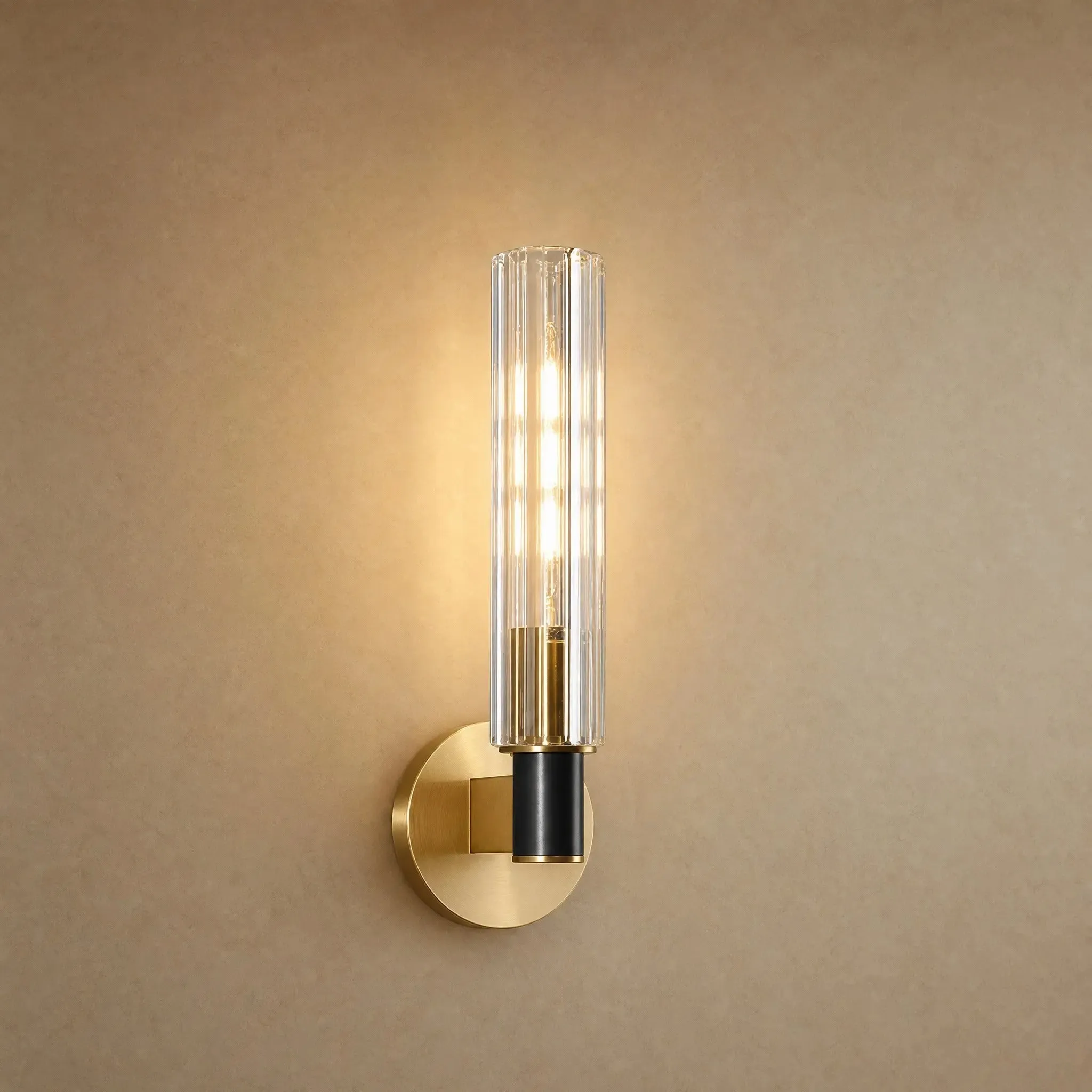 Wall Sconce Fluted Glass and Brass | Vestrine