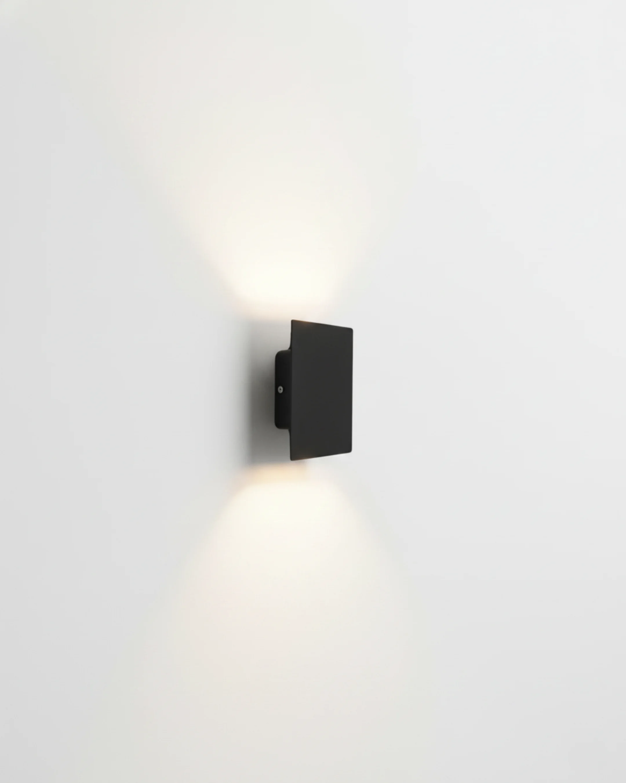 Outdoor Wall Light Aluminum Up and Down | Cavto