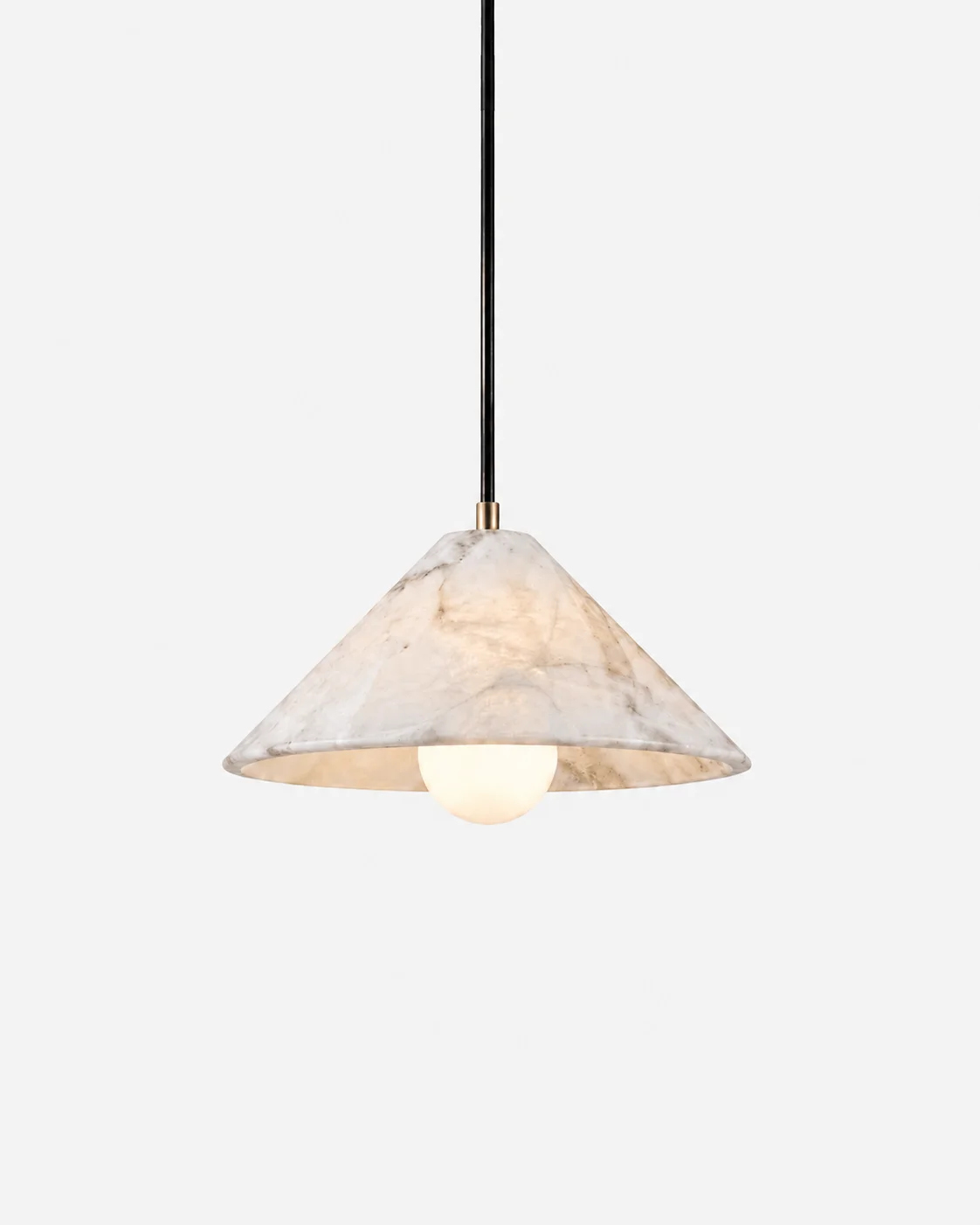 Pendant Light in Alabaster and Brass | Cesto