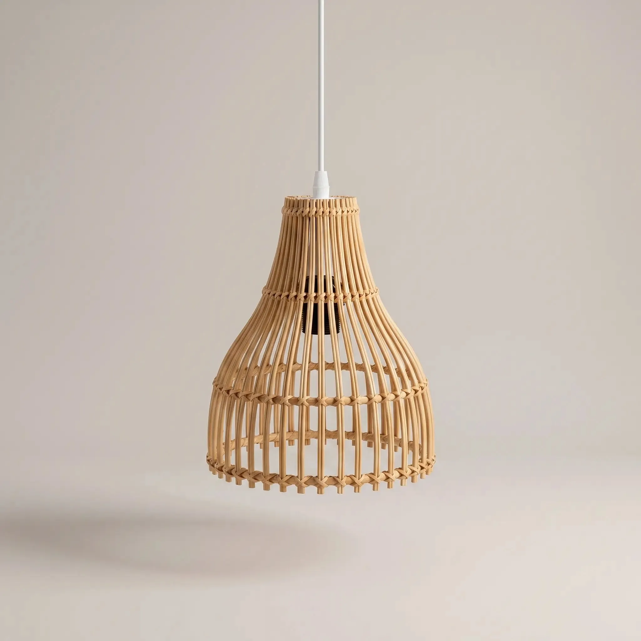 Pendant Light Bamboo Kitchen Island | Ilonéa