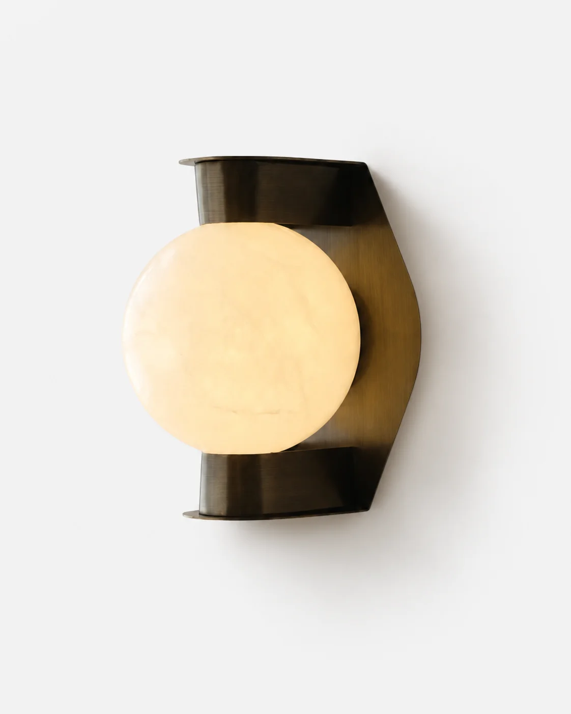 Wall Sconce in Carved Alabaster | Budi