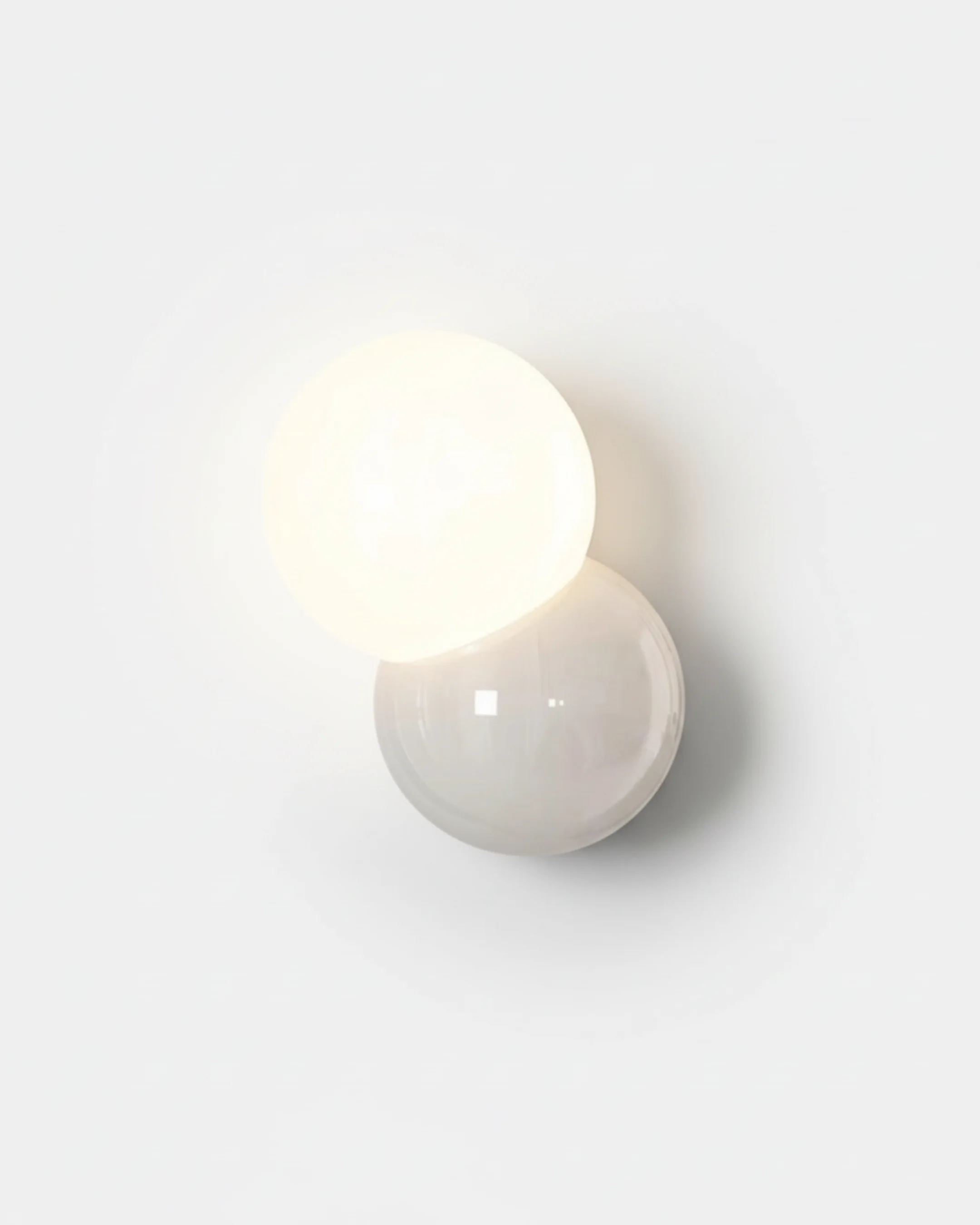 Wall Sconce Spherical Lacquered Metal | Kuro